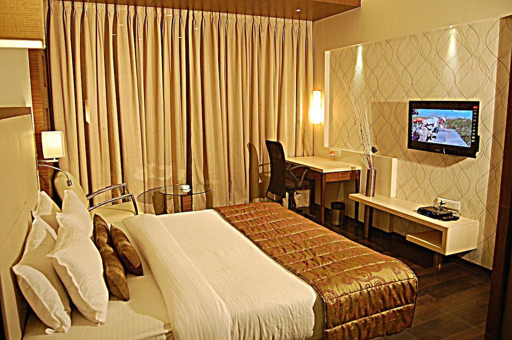 Sentosa Resorts & Water Park Chinchvad Δωμάτιο φωτογραφία