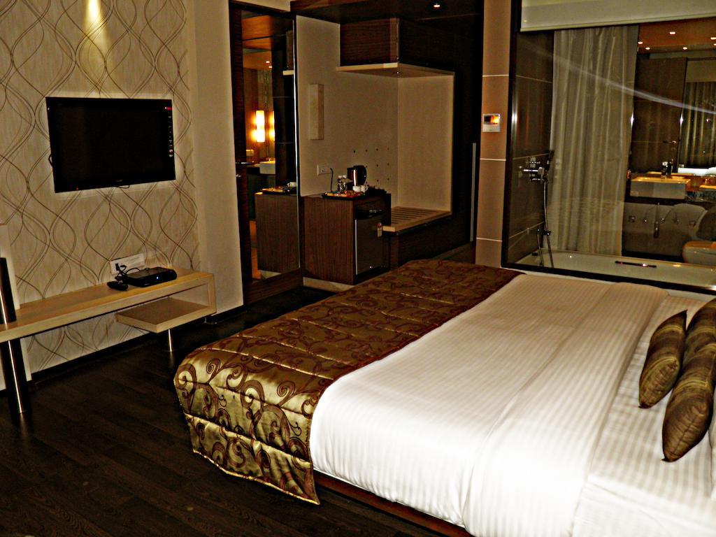 Sentosa Resorts & Water Park Chinchvad Δωμάτιο φωτογραφία